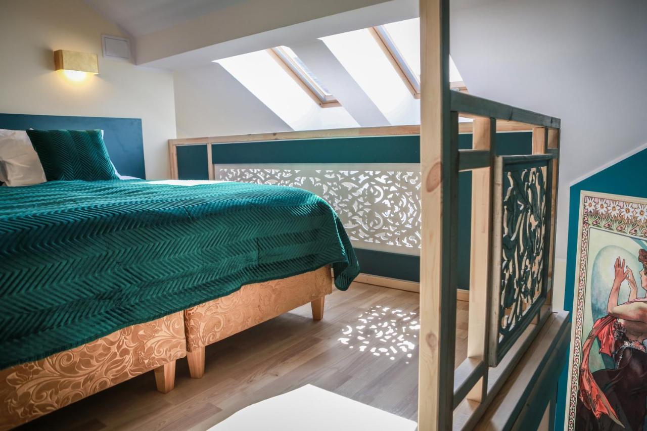 Main Square Platan Loft Collection